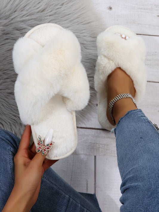 Fluffy Sandals – Where Comfort Meets Chic