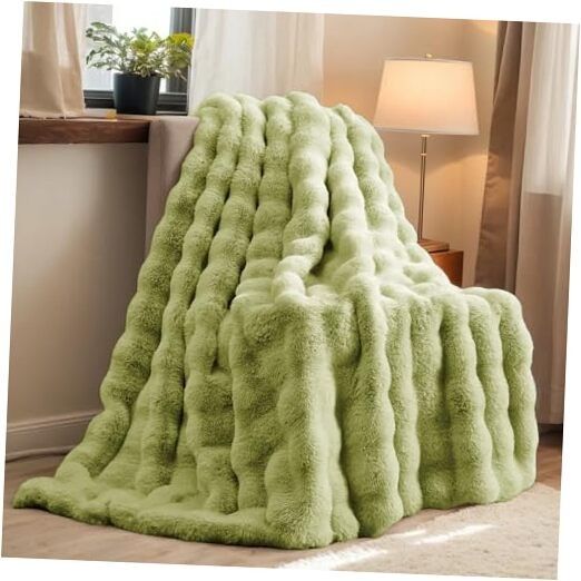 Faux Fur Bubble Throw Blanket