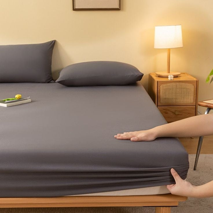 Flat Microfiber Bed Sheet – Soft, Snug & Easy Care